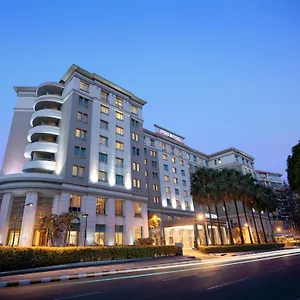Parkroyal ***** Yangon